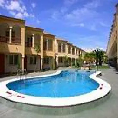 Turisticos Jardines Del Plaza Apartment